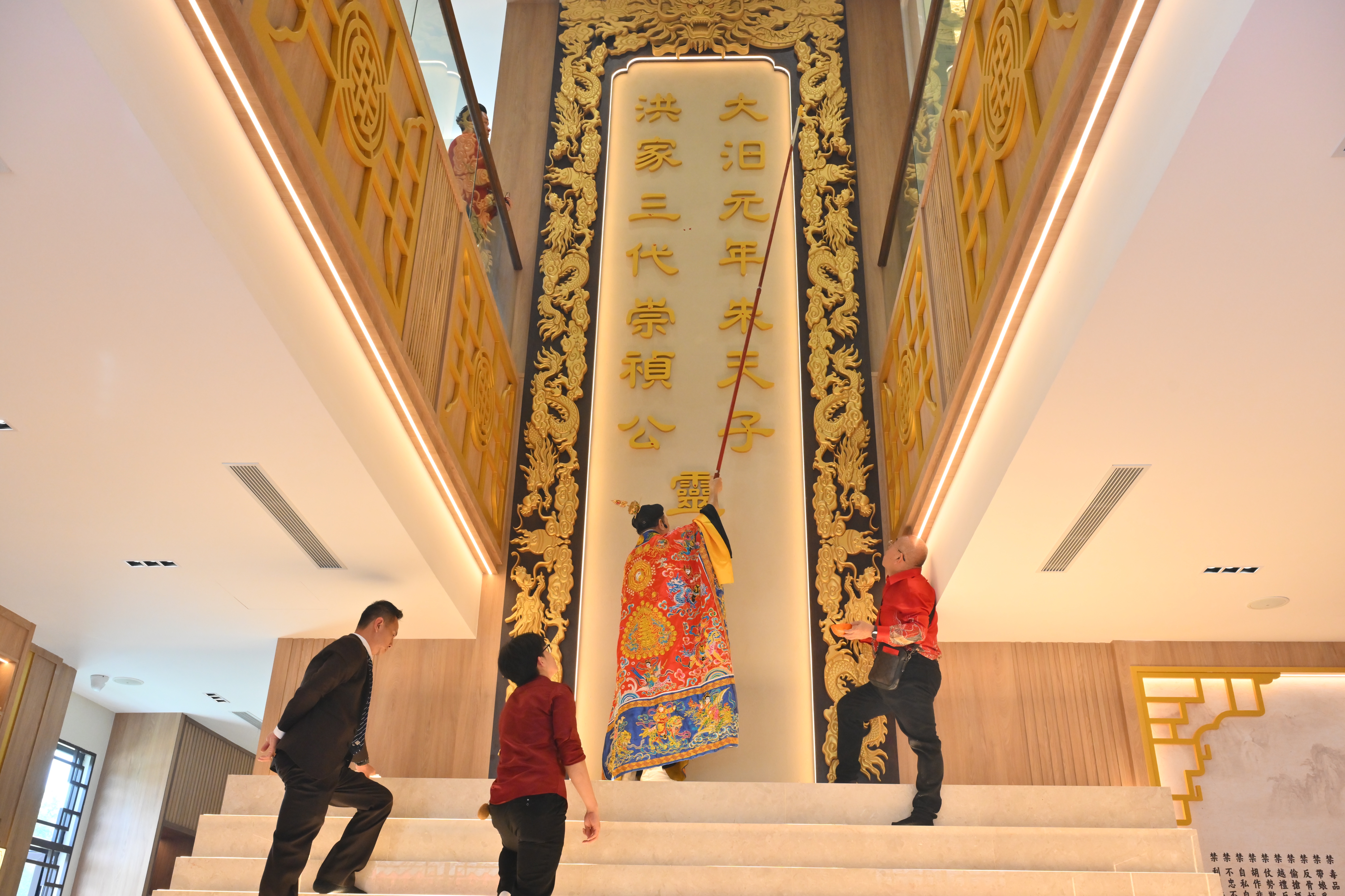 同仁合照